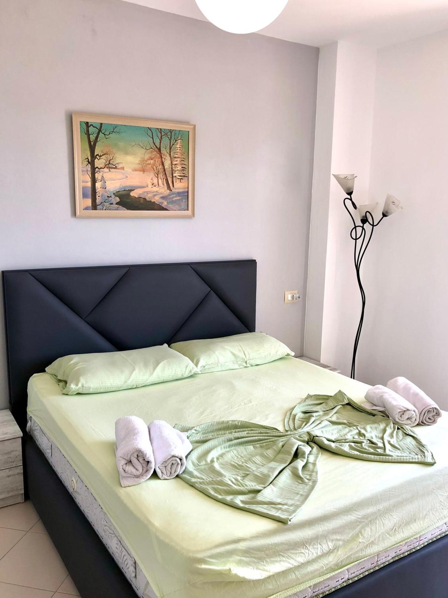 Beach Apartments Дуррес Экстерьер фото